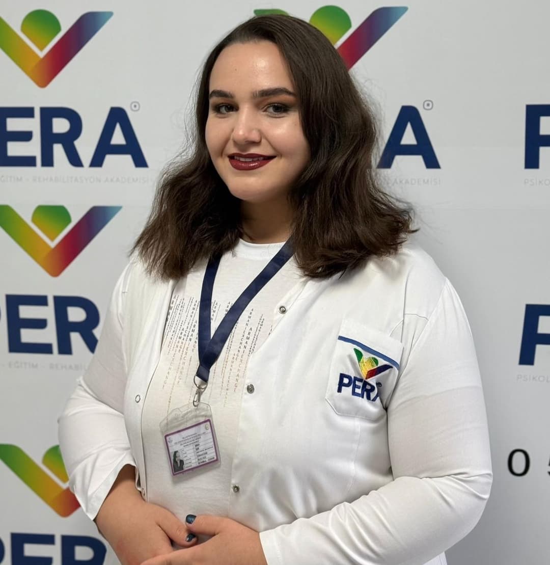 Mina Işık